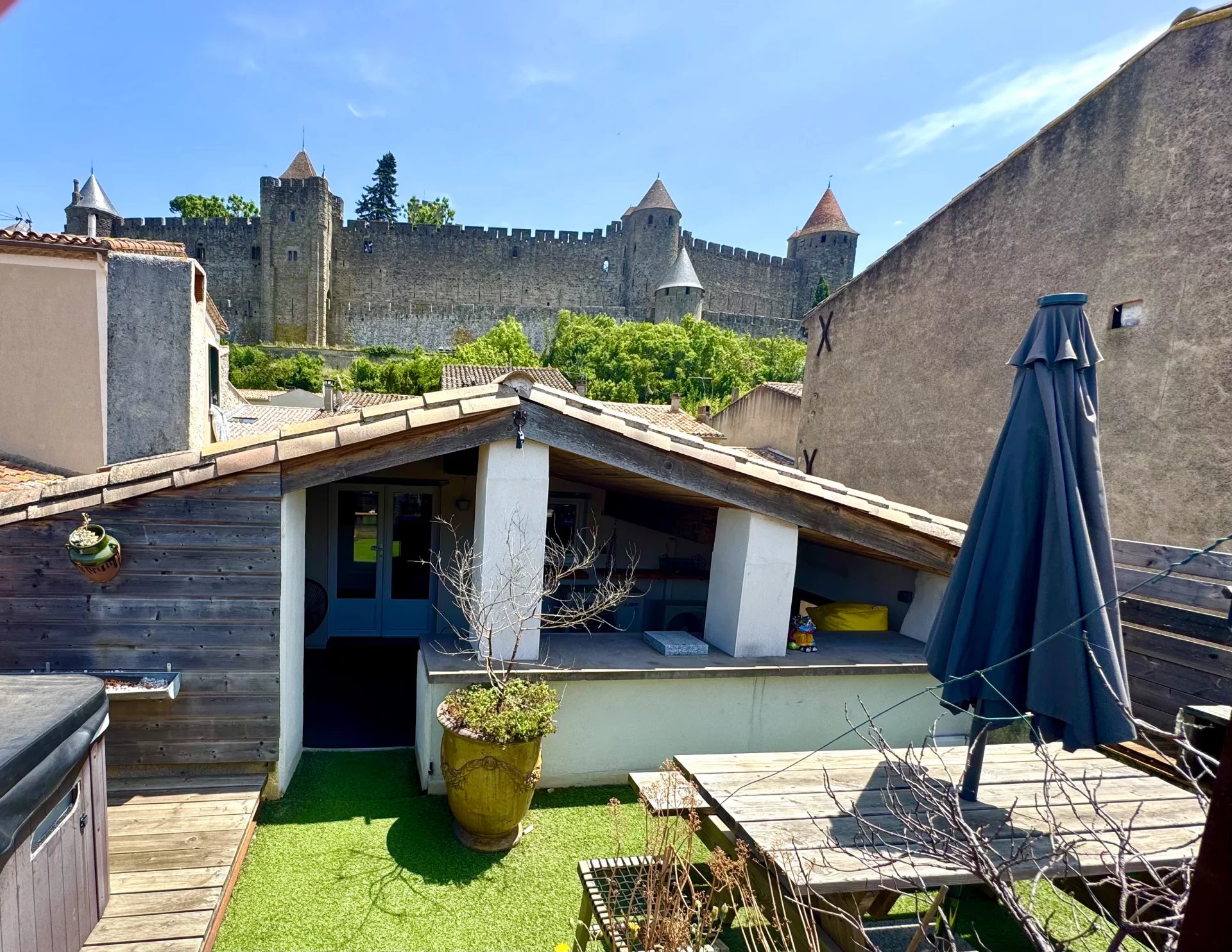 House in Carcassonne - view 1
