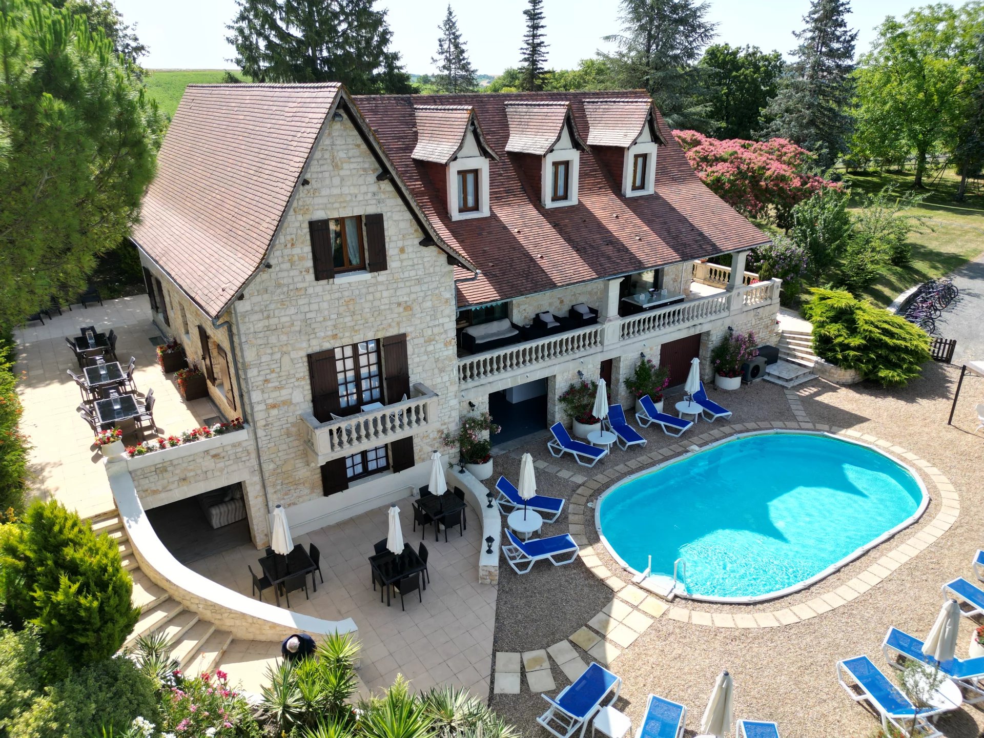 House in Nanteuil-Auriac-de-Bourzac - view 1
