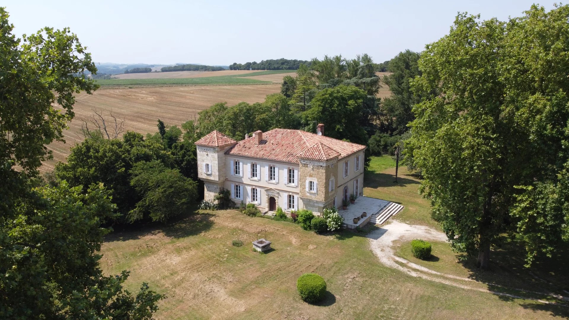 House in Mauvezin - view 1