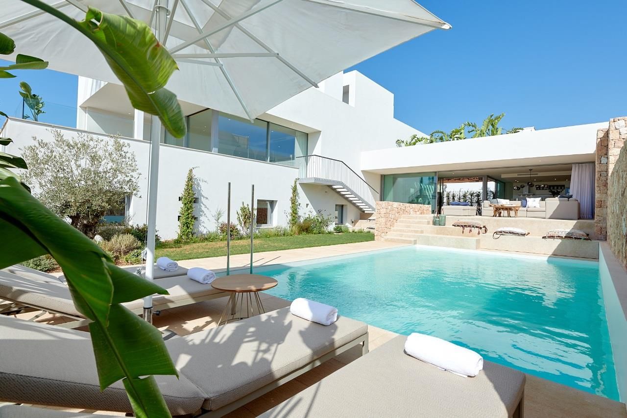 Villa in Sant Josep de sa Talaia - view 1