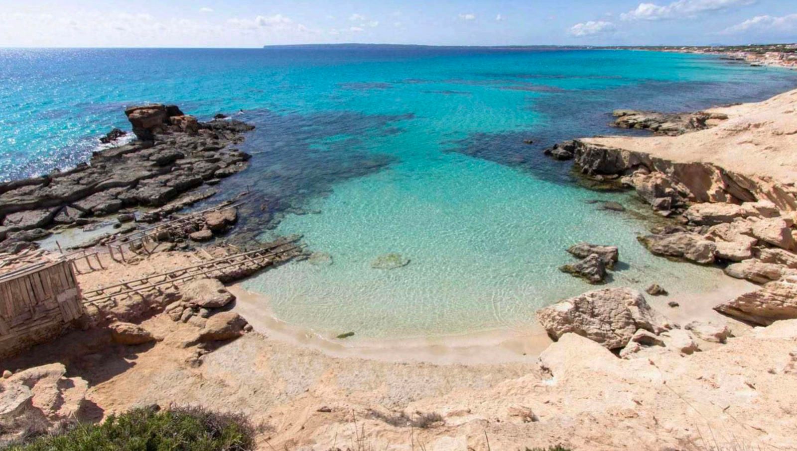 Villa in Formentera - view 1