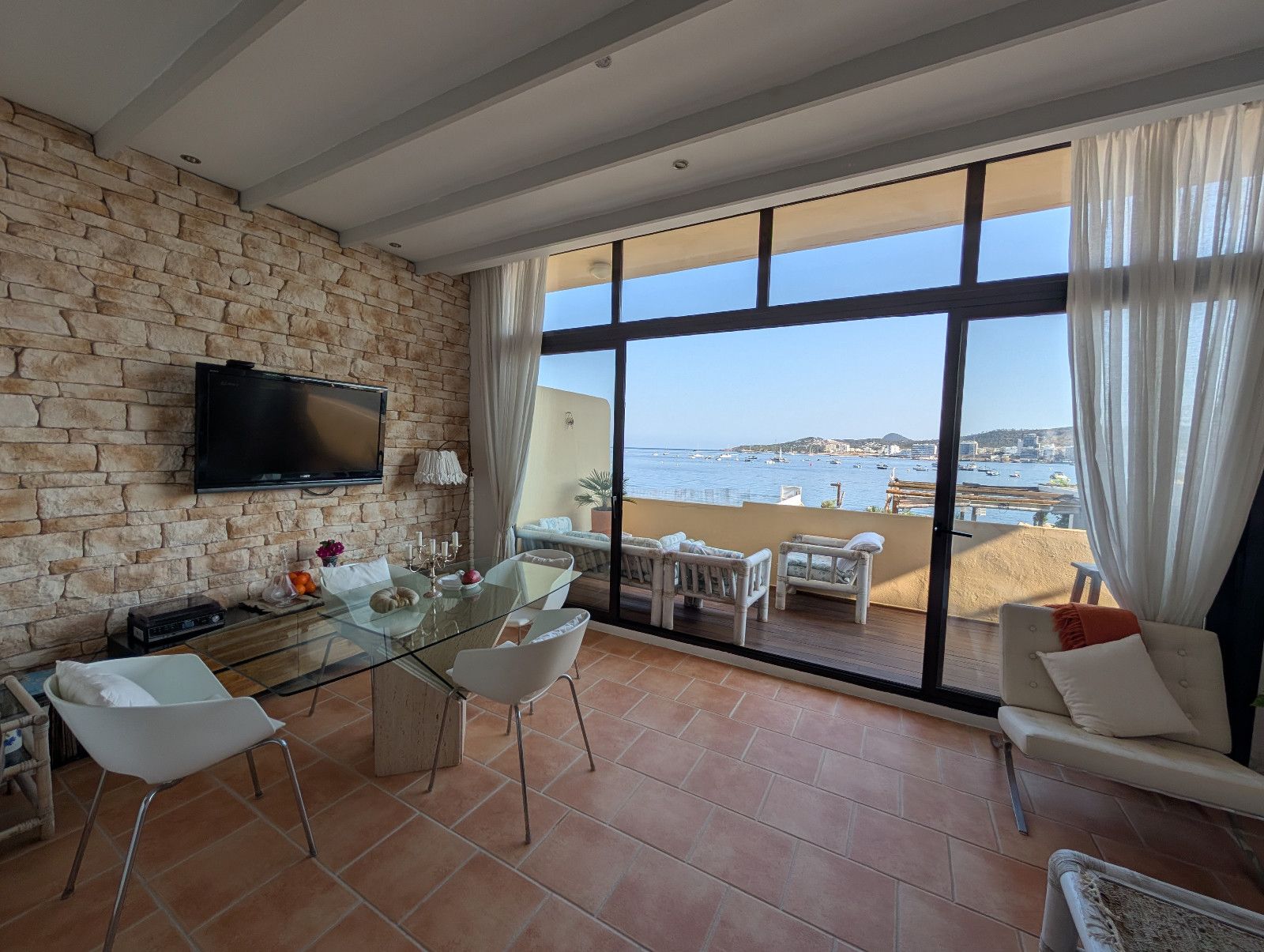 Apartment in Comunitat Autonoma de les Illes Balears - view 1