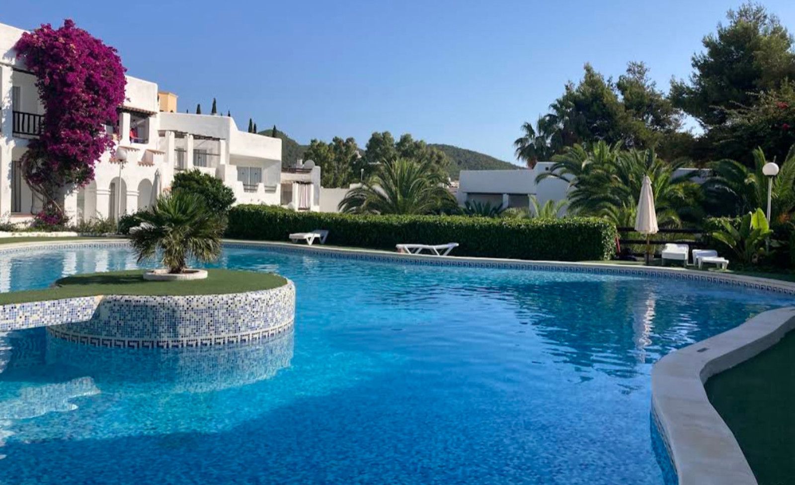 Apartment in Playa De Cala Llonga - view 1