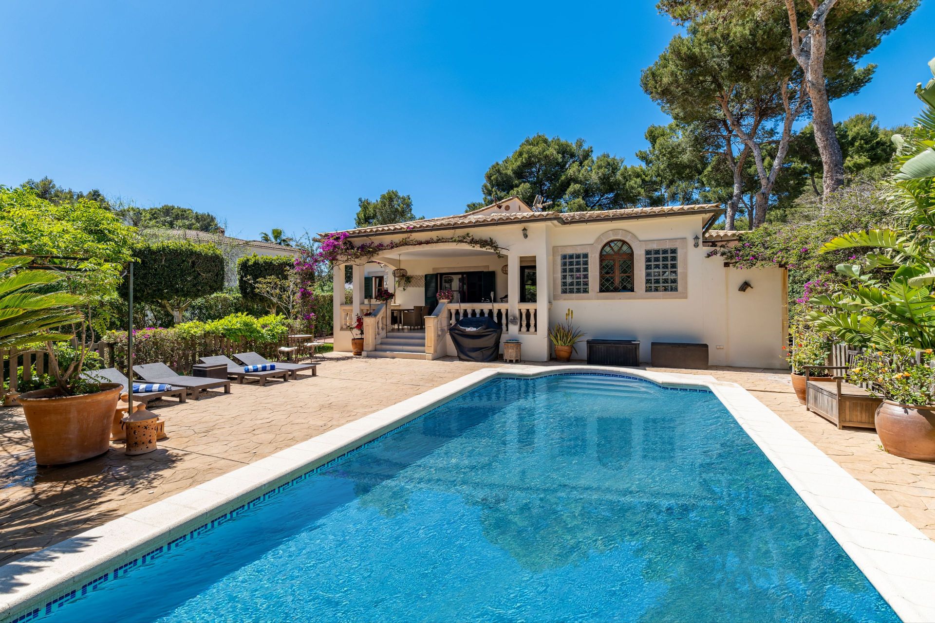 Villa in Santa Ponsa - view 1