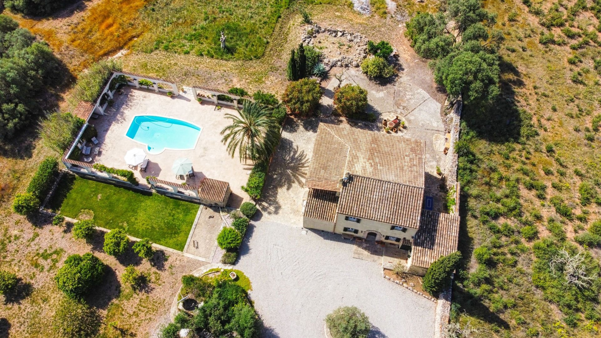 Farm, Ranch or Equestrian in Llucmajor - view 1
