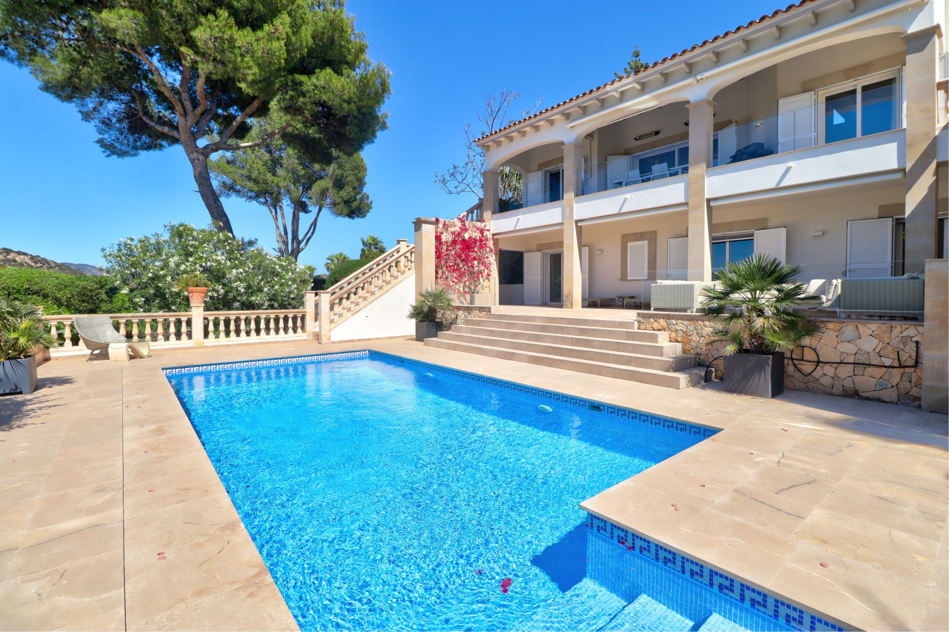 Villa in Santa Ponsa - view 1