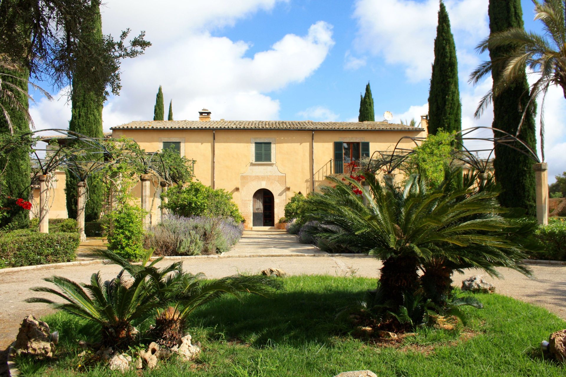 House in Algaida - view 1