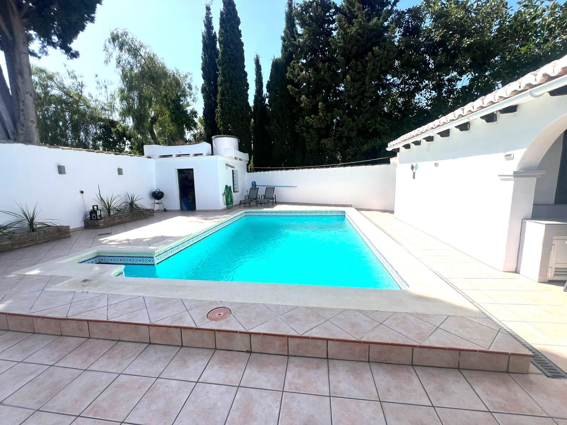 Villa in Malaga - view 1