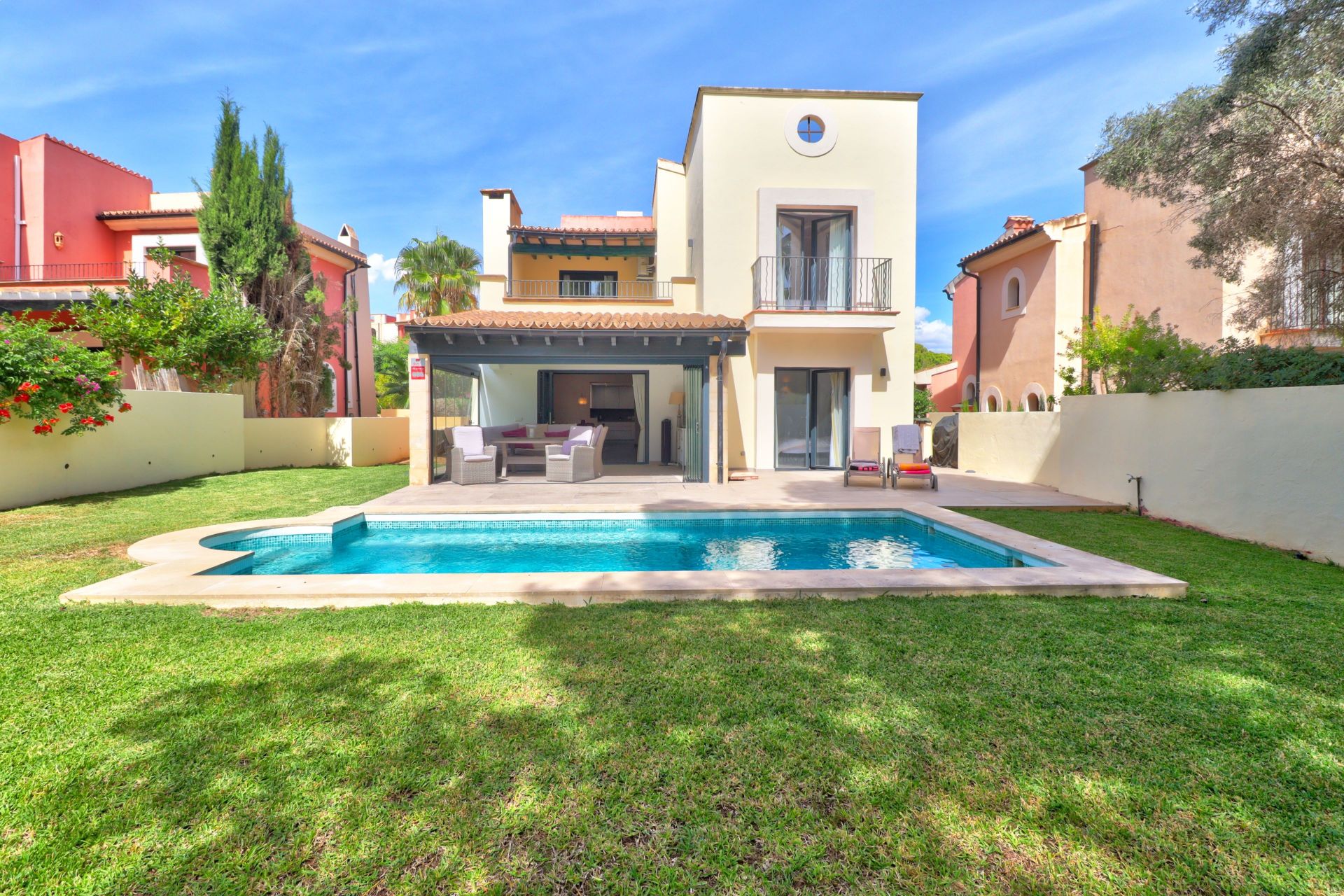 Villa in El Toro - view 1