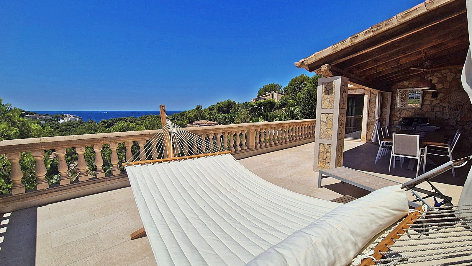 Villa in Comunitat Autonoma de les Illes Balears - view 1