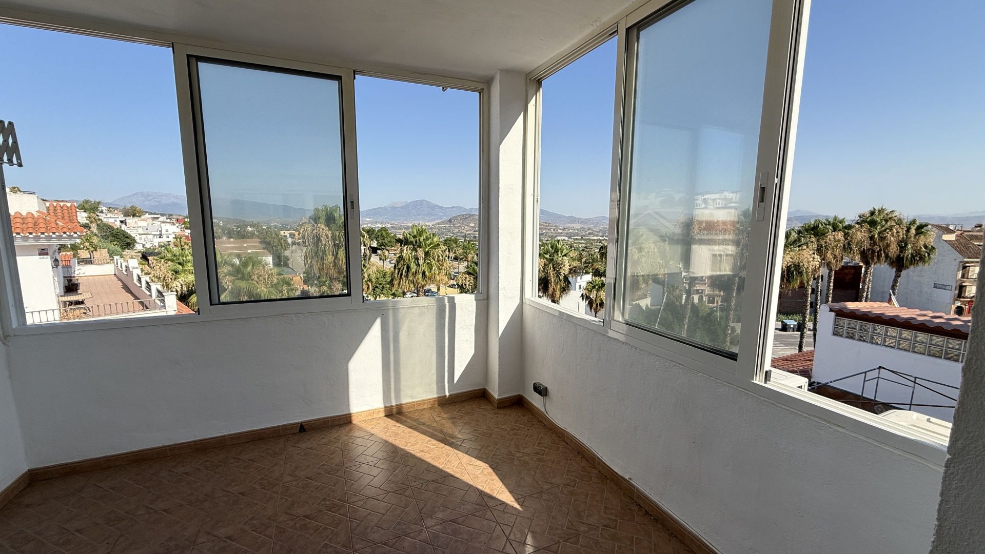 Apartment in Alhaurin el Grande - view 1