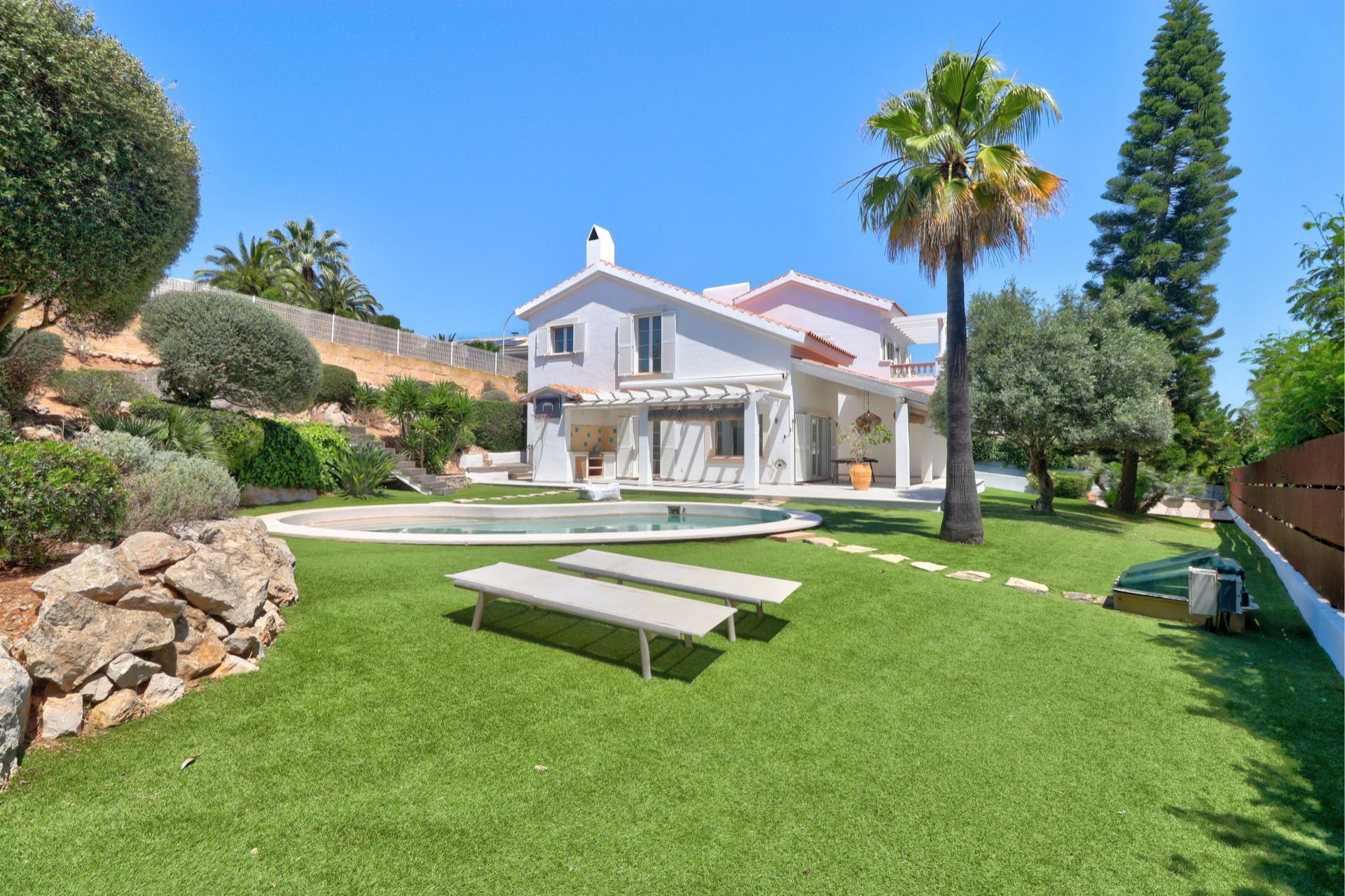 Villa in Santa Ponsa - view 1