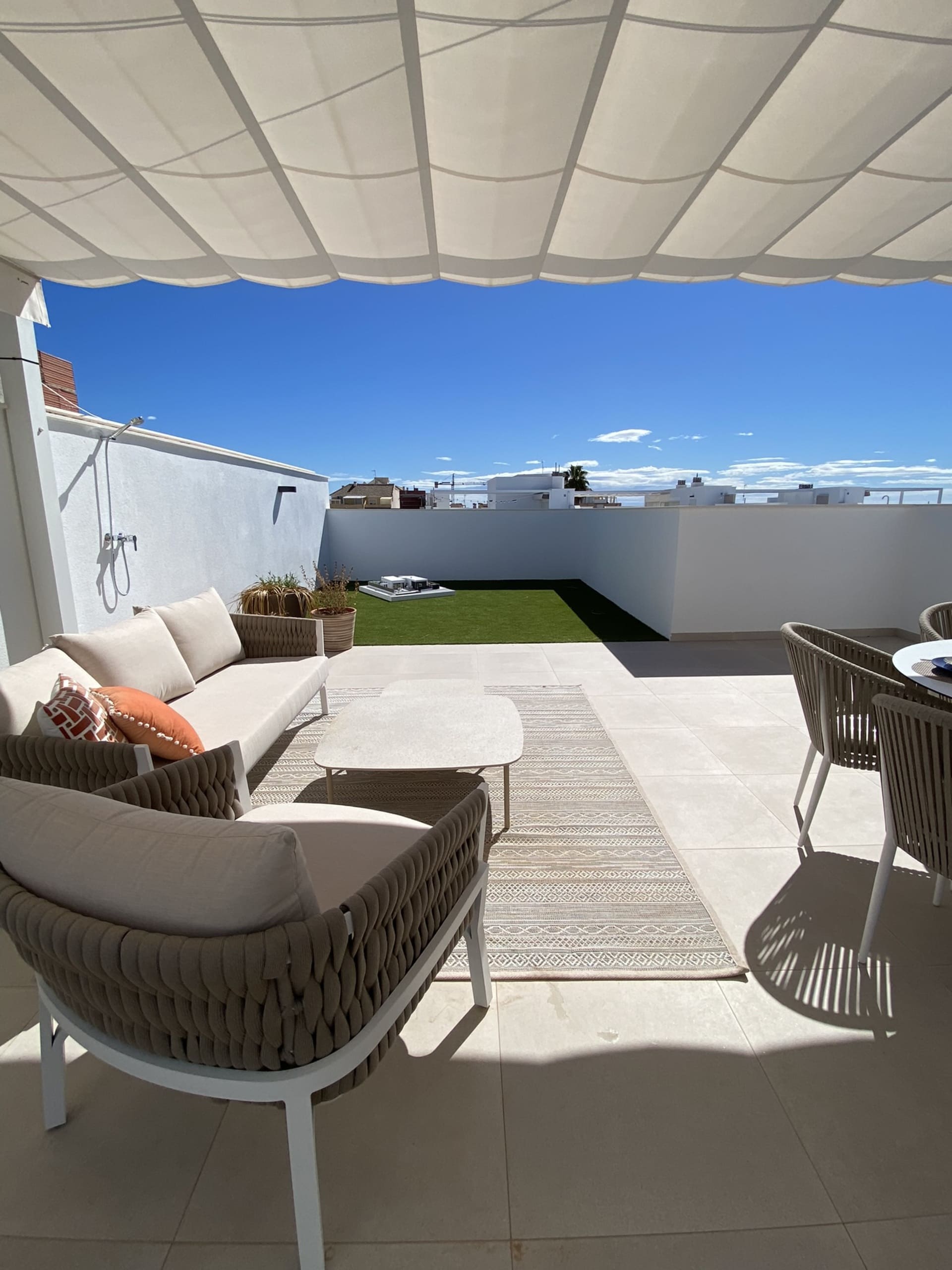 Penthouse in Alicante - view 1