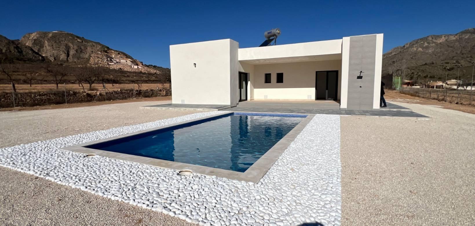 Villa in Torre del Rico - view 1