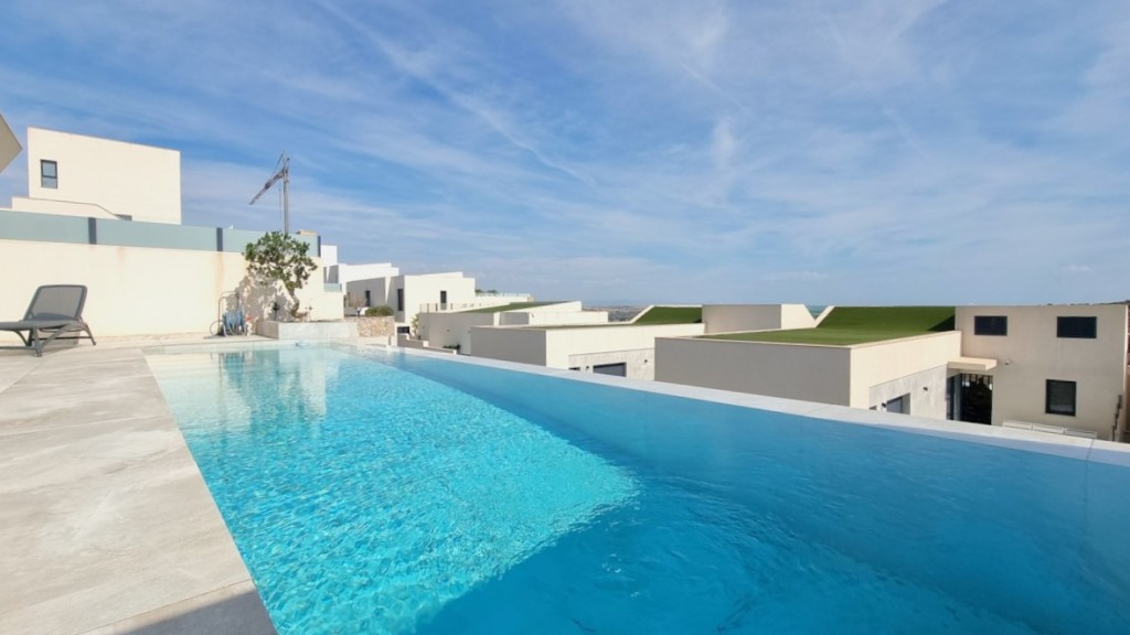 House in Alicante - view 1