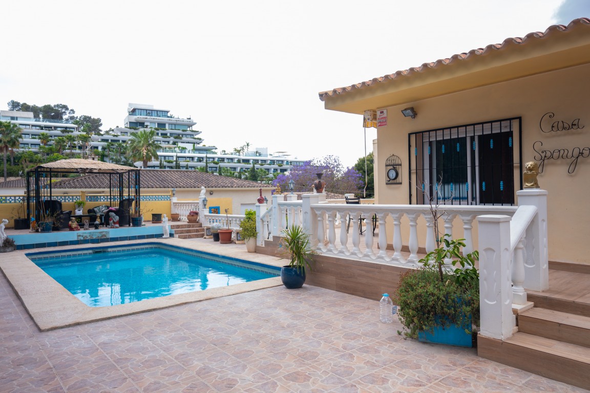 Villa in L'Albir - view 1