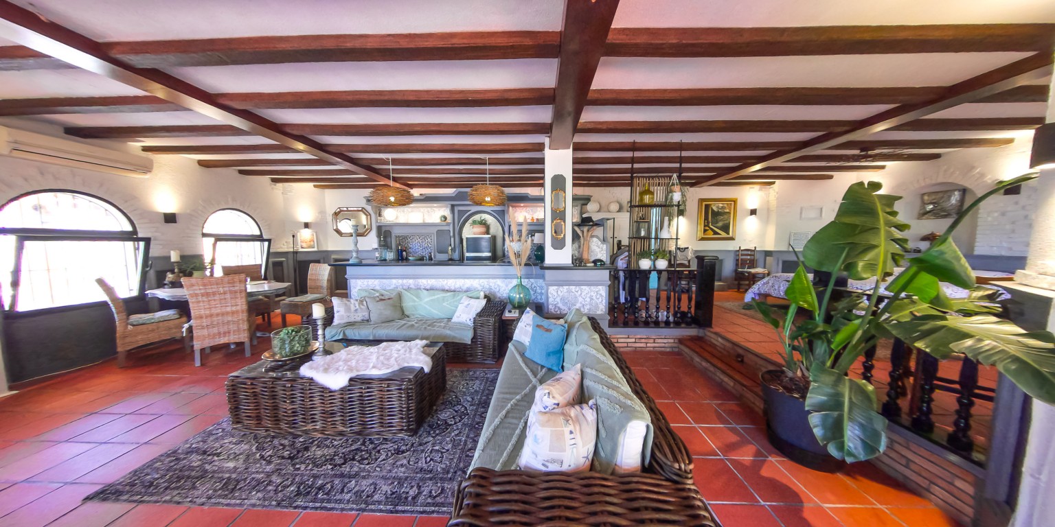 Villa in San Juan de Alicante - view 1