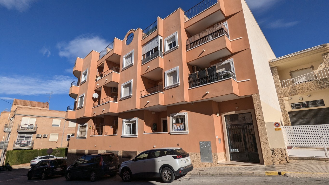 House in Alicante - view 1