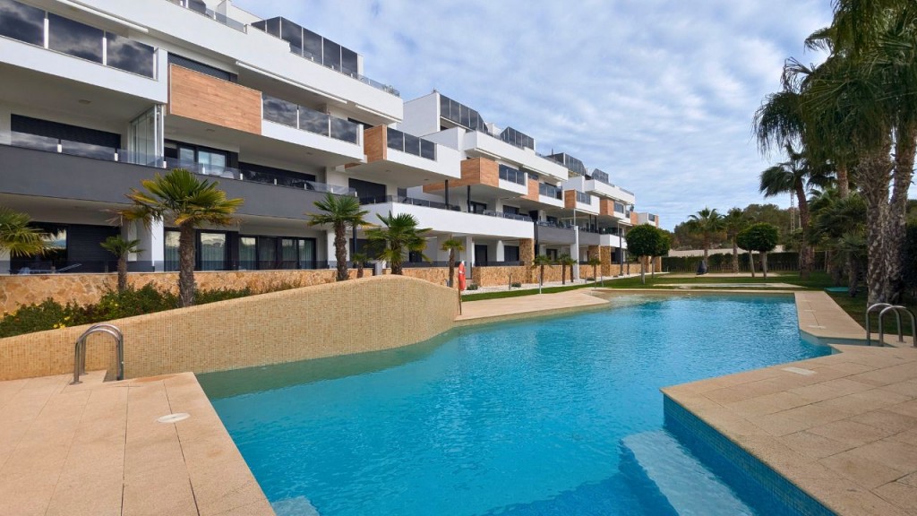 House in Alicante - view 1
