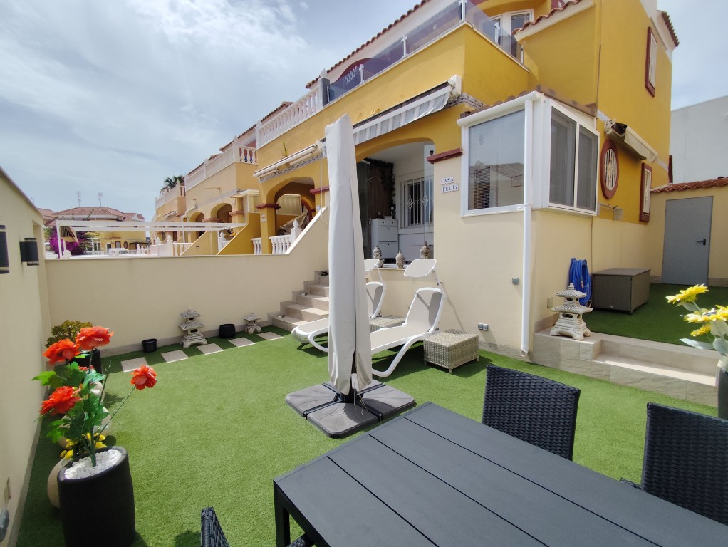 House in Valencia - view 1