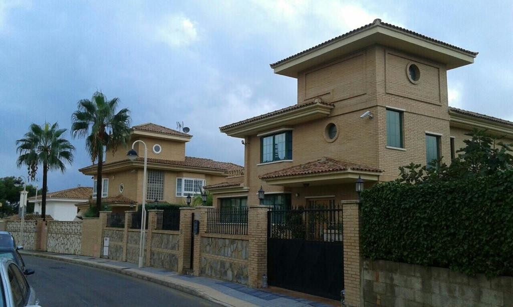 Villa in Sant Joan d'Alacant - view 1