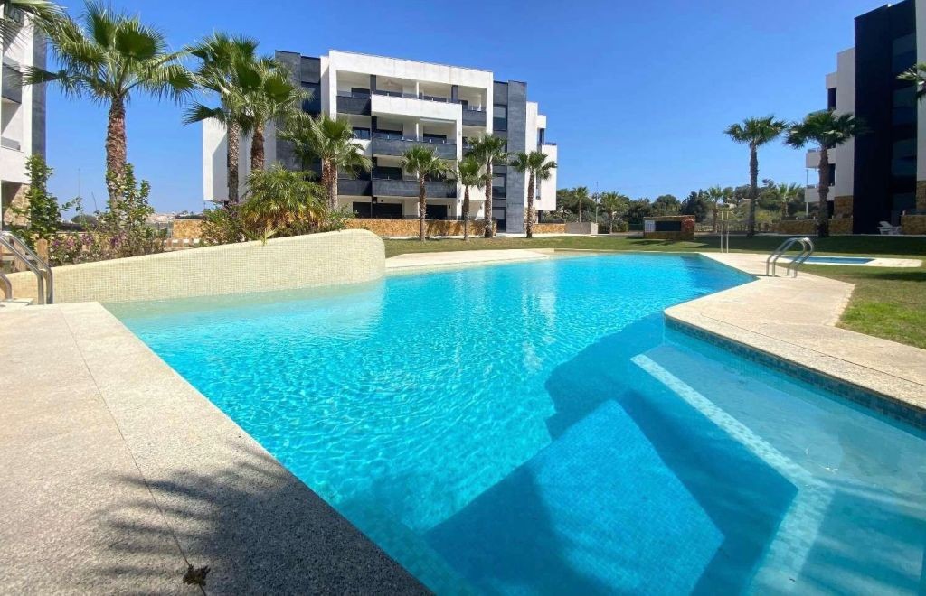 Apartment in Urbanizacion los Balcones - view 1