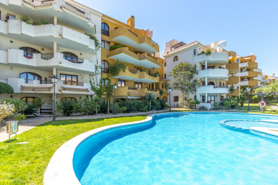 Apartment in Punta Prima - view 1