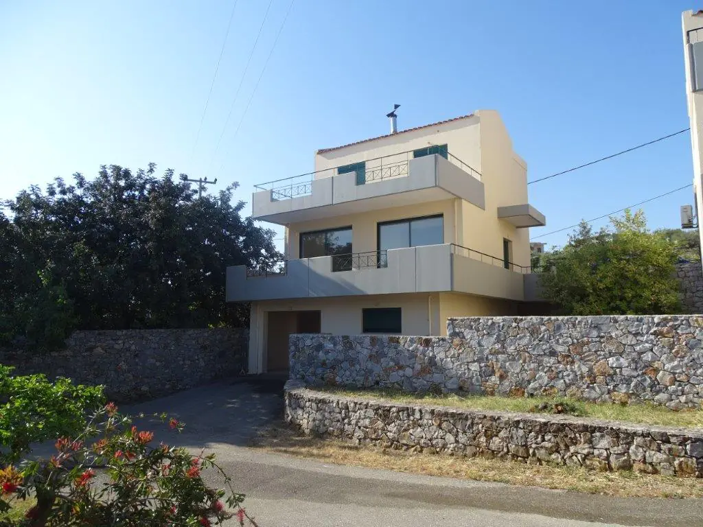 House in Kefalas - view 1