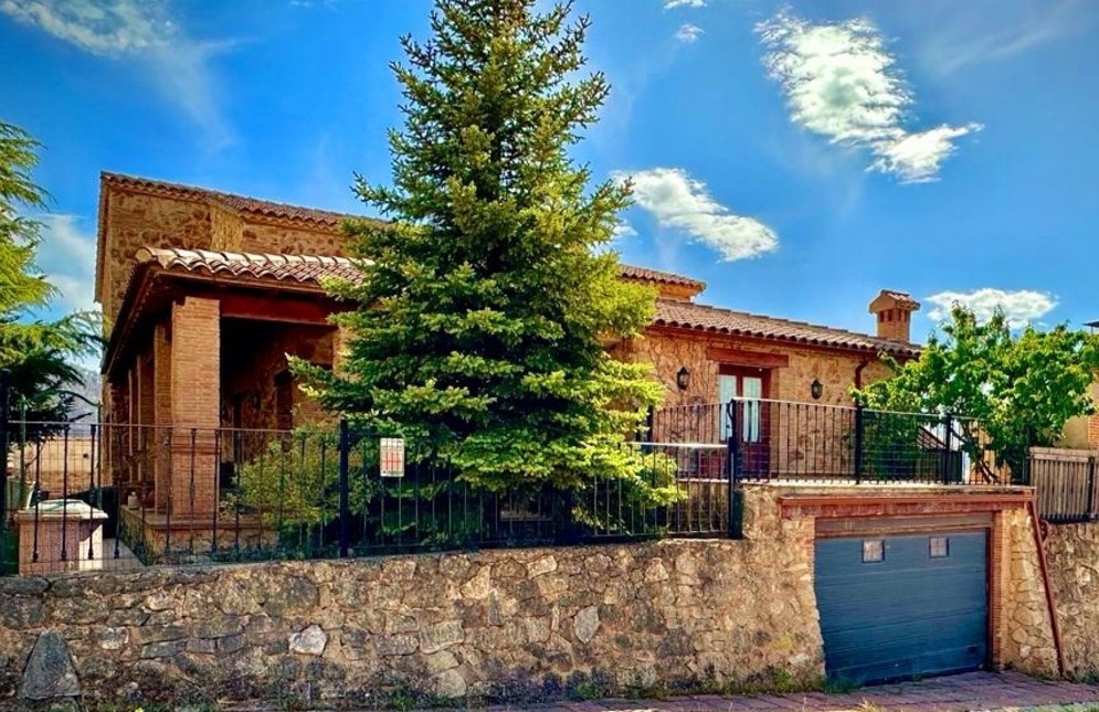Villa in Albacete - view 1