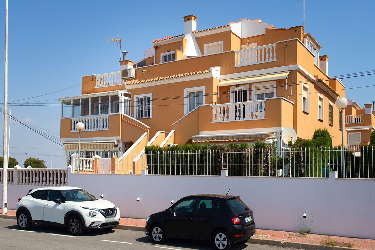 Apartment in Alicante - view 1