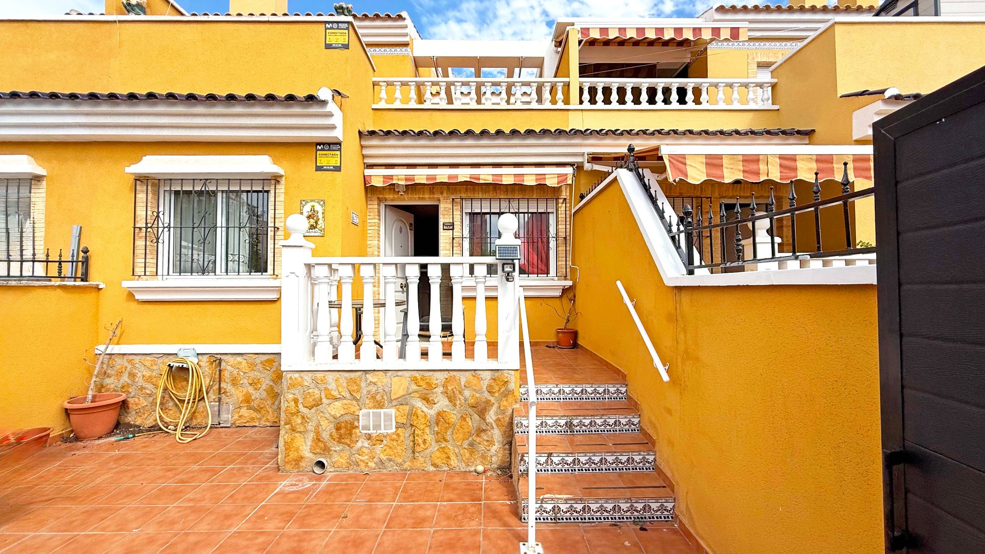 House in Alicante - view 1