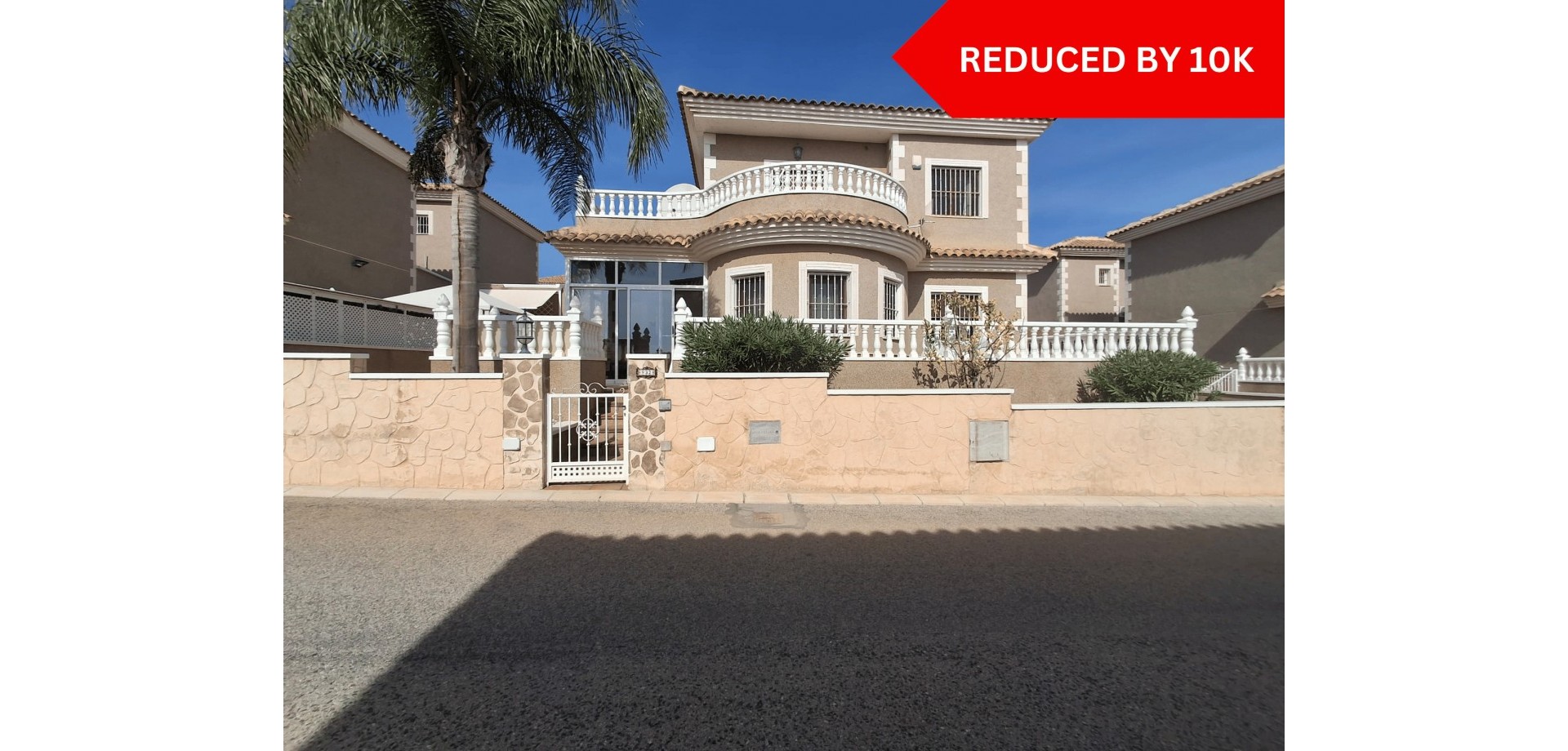 House in Urbanizacion los Balcones - view 1