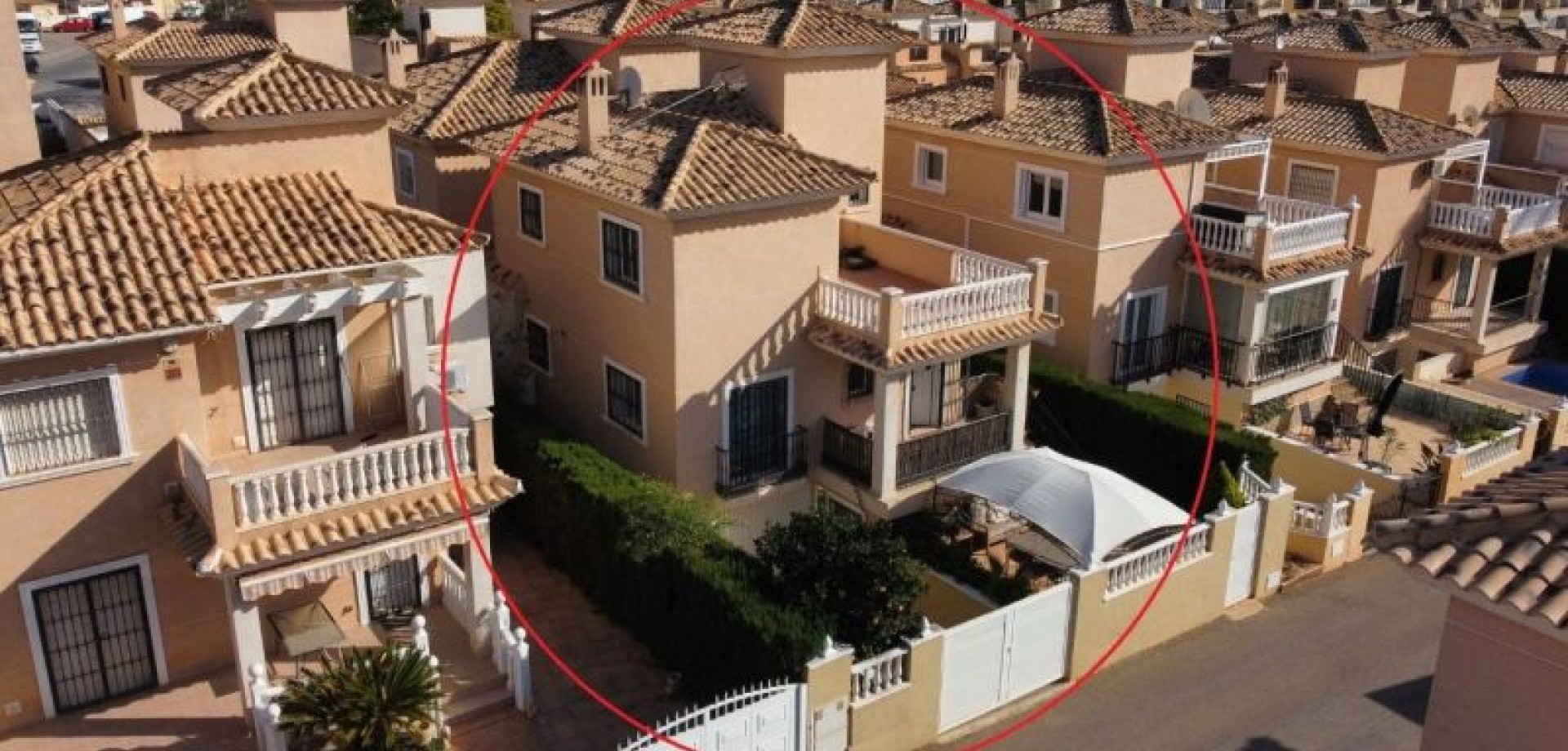 House in Dehesa de Campoamor - view 1