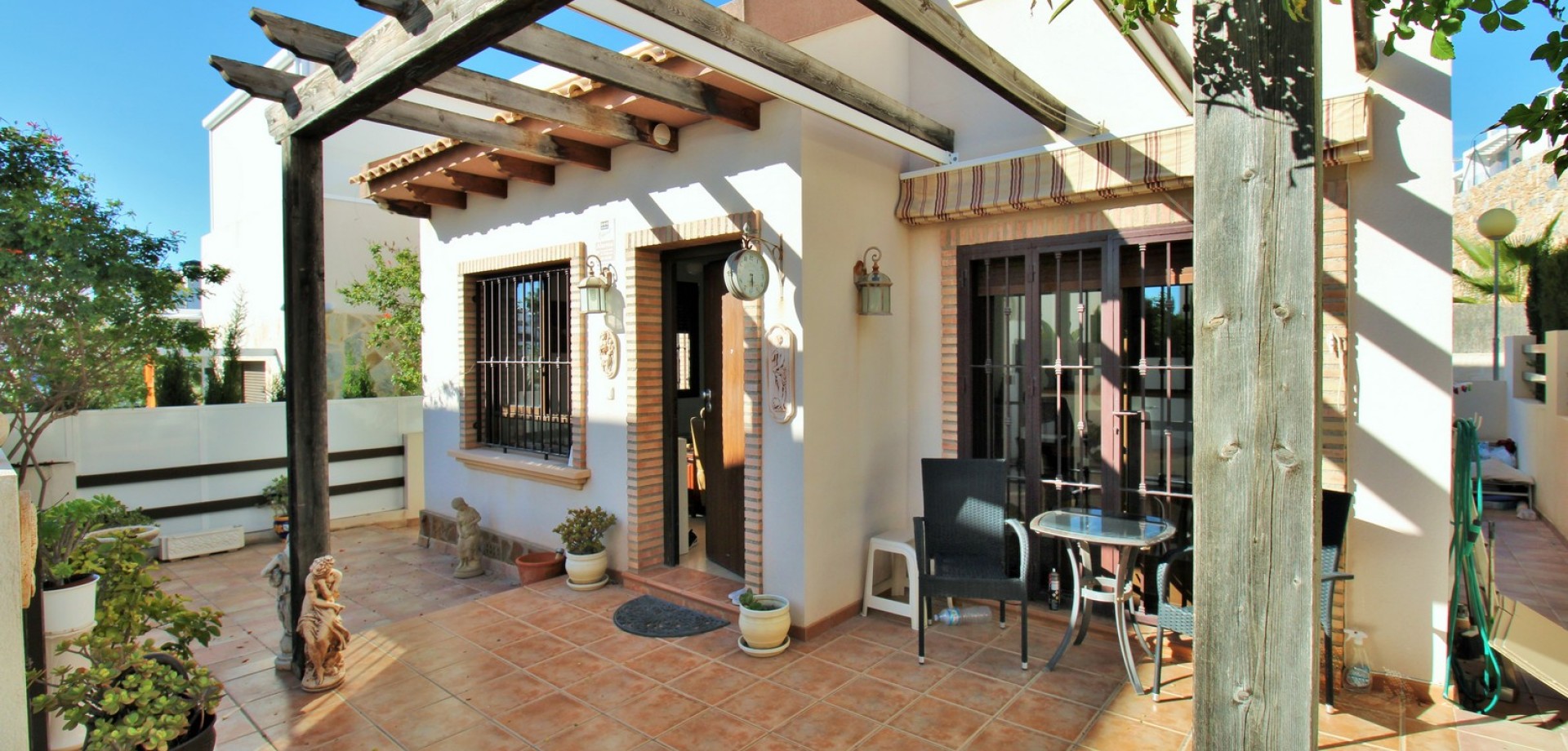 House in Villamartin - view 1