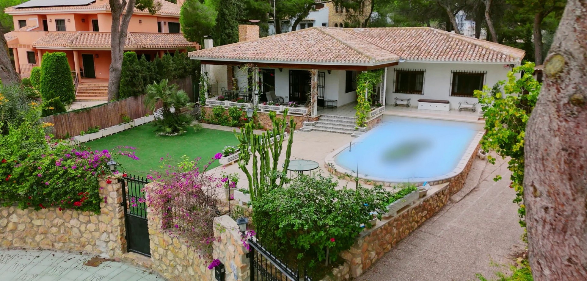 House in Torre de la Horadada - view 1