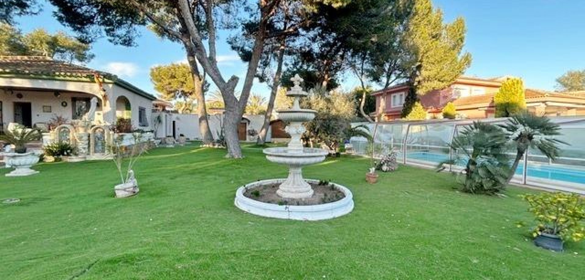 House in Urbanizacion los Balcones - view 1