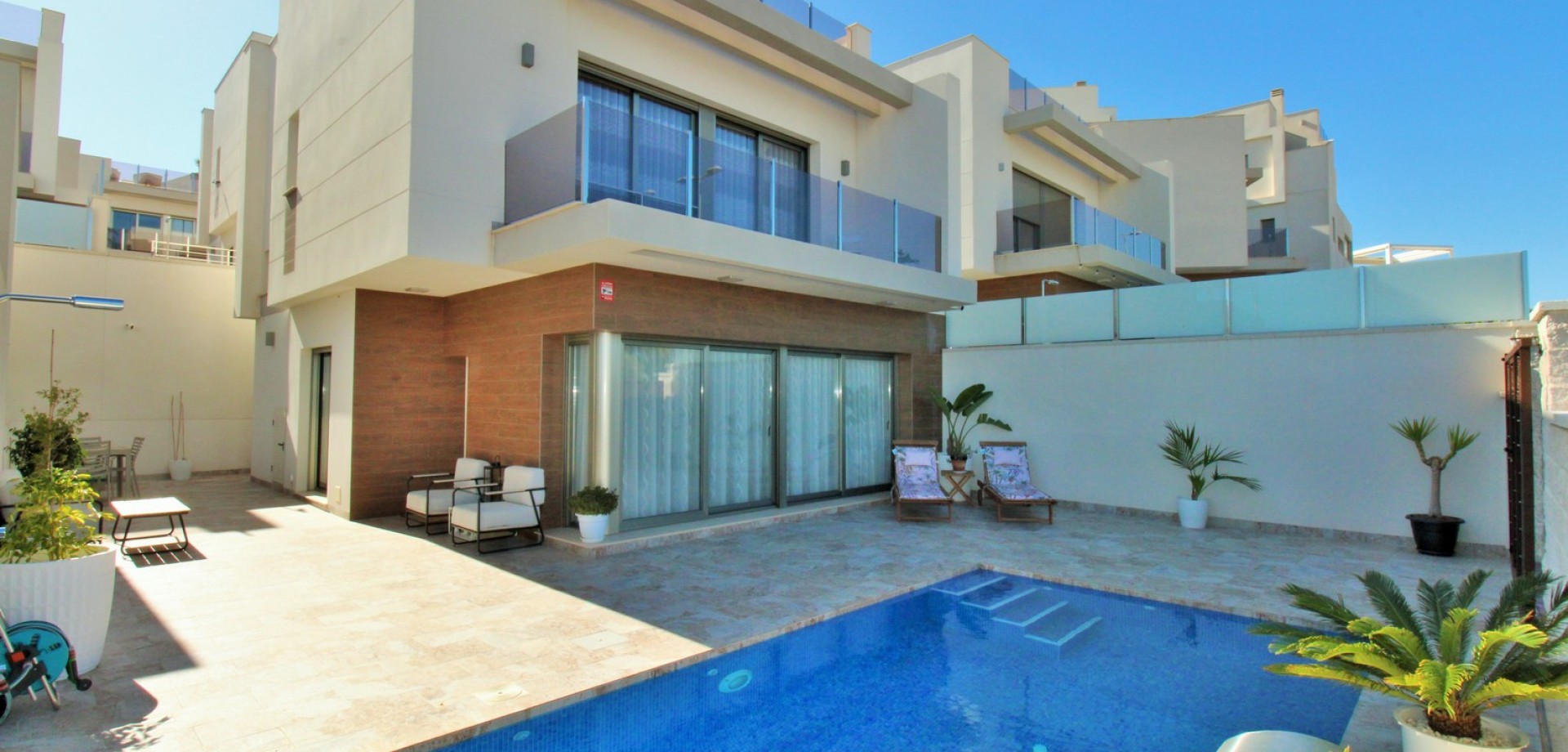 House in Urbanizacion los Balcones - view 1