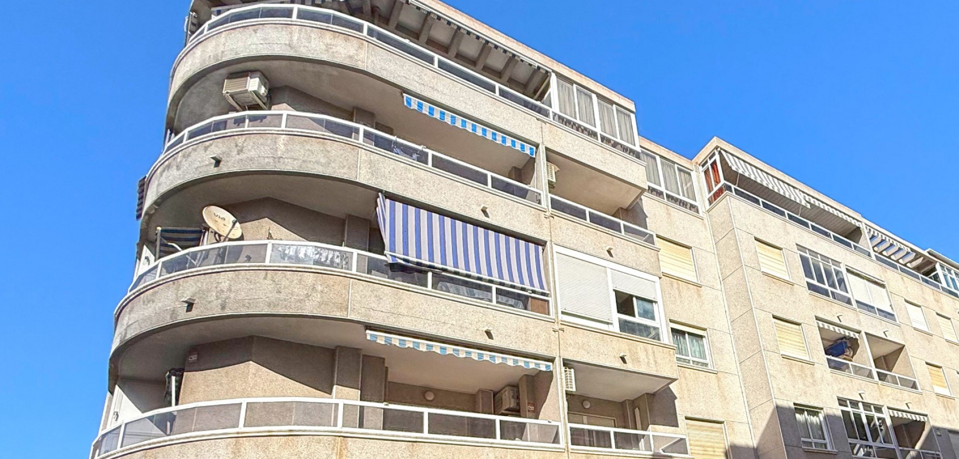 Apartment in Torrevieja - view 1
