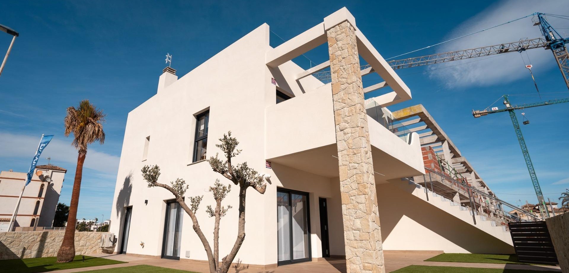 House in Torre de la Horadada - view 1