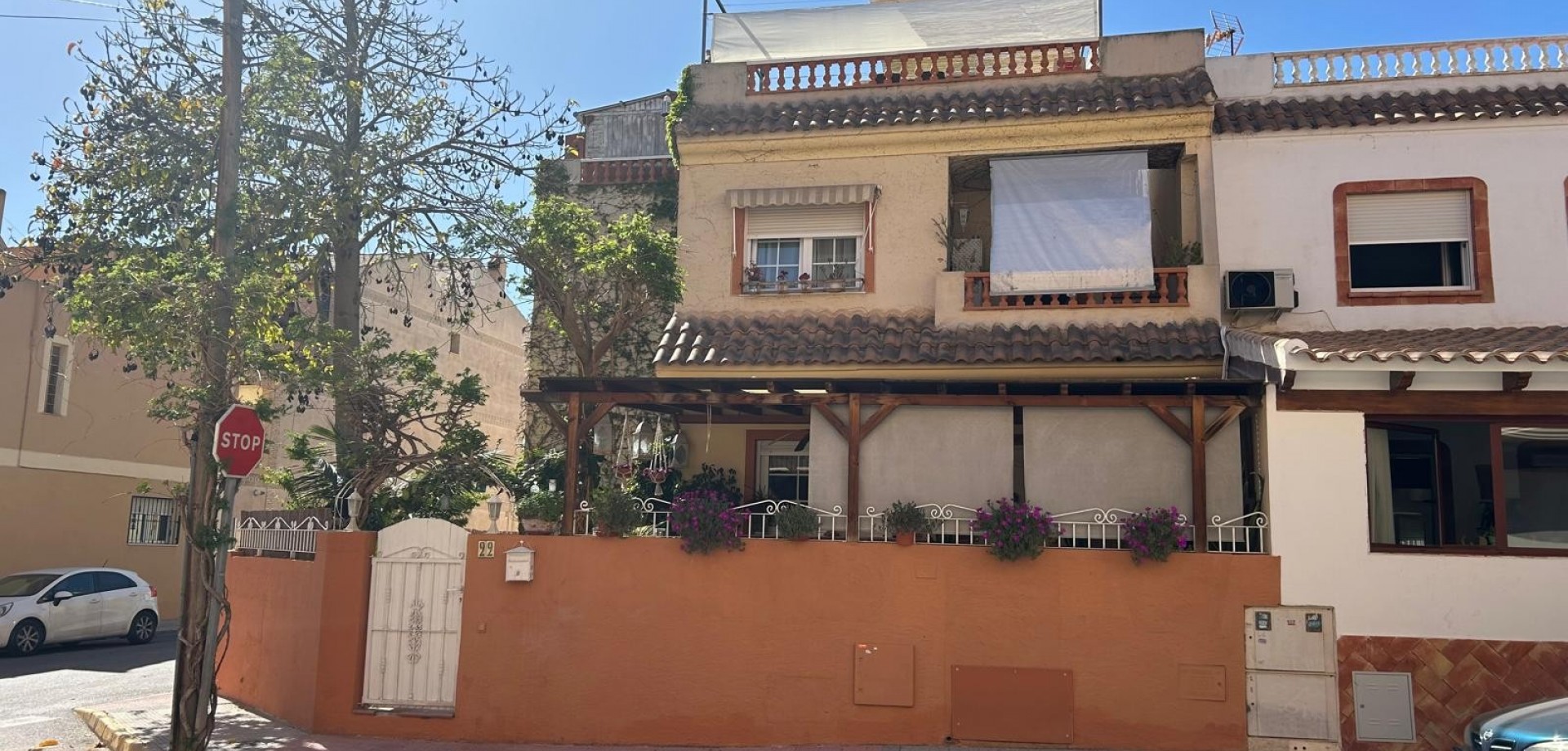 House in Los Montesinos - view 1