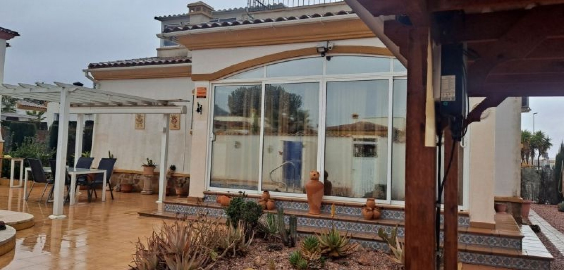 House in Hondon de las Nieves - view 1