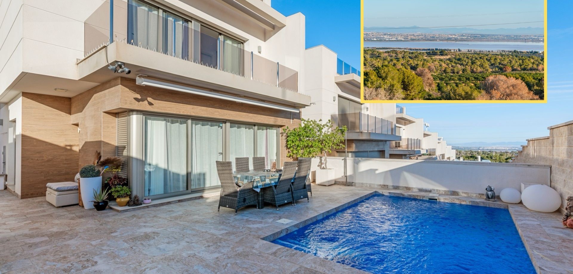 House in Villamartin - view 1