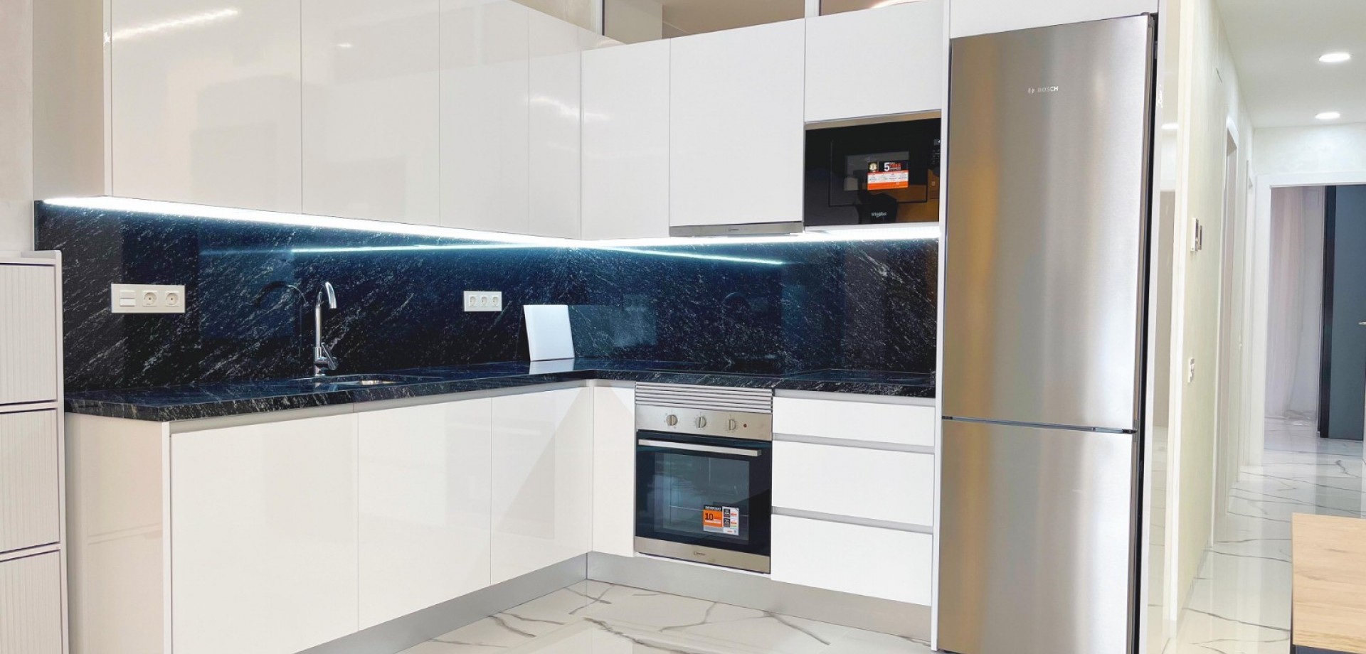 Apartment in Torrevieja - view 1