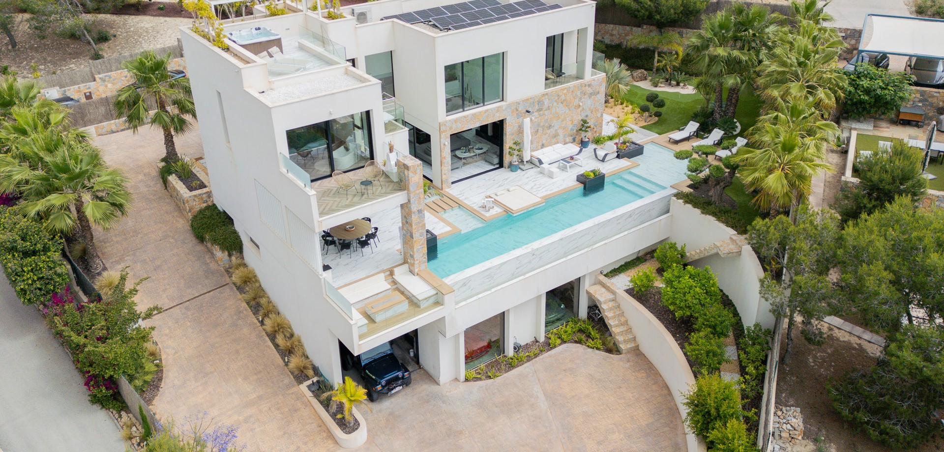 House in Dehesa de Campoamor - view 1