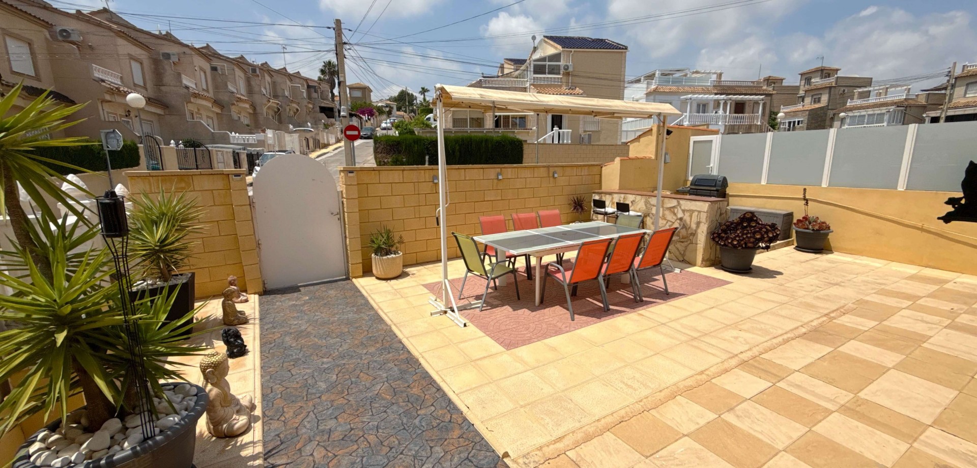 Apartment in San Miguel de Salinas - view 1