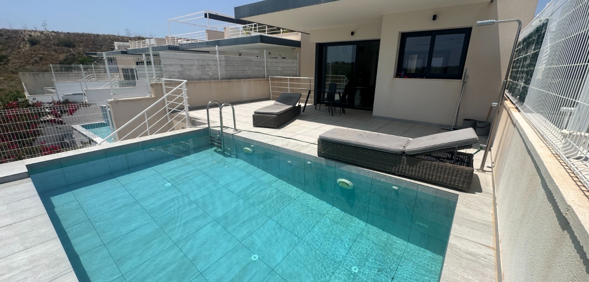 House in San Miguel de Salinas - view 1