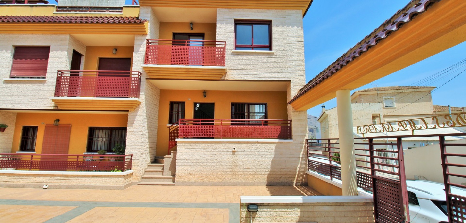 House in Arneva - view 1