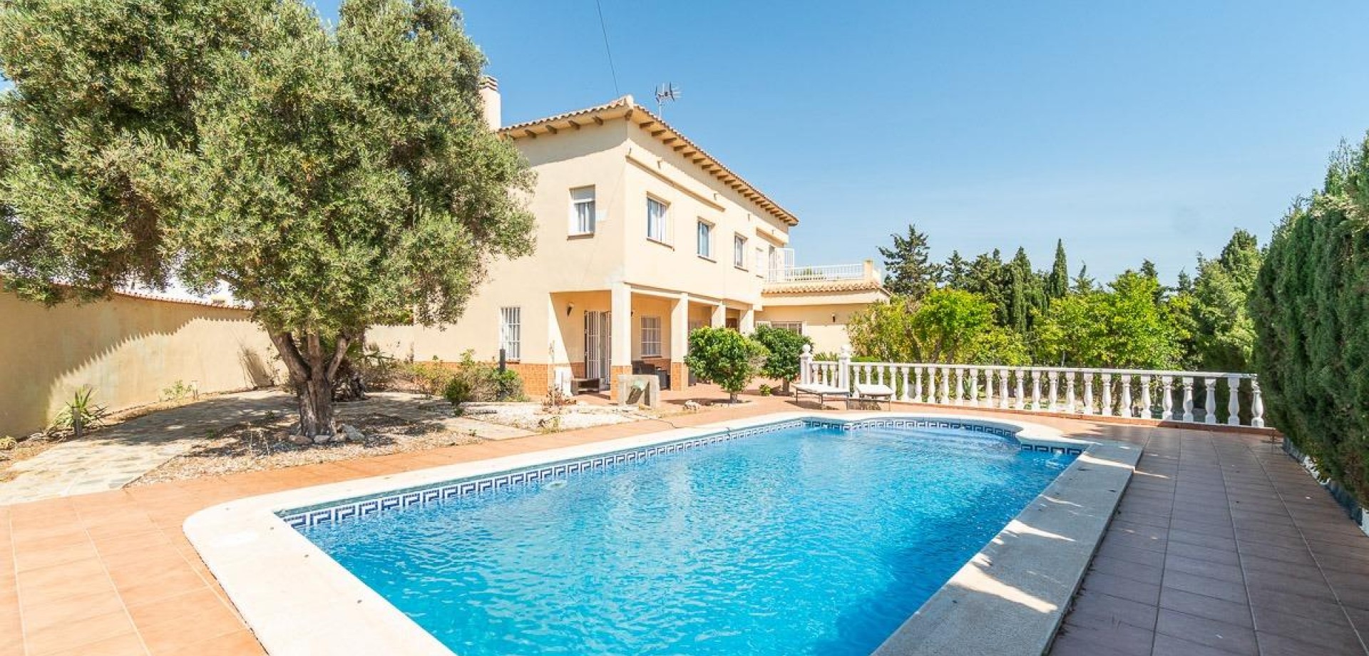 House in Torrelamata - view 1