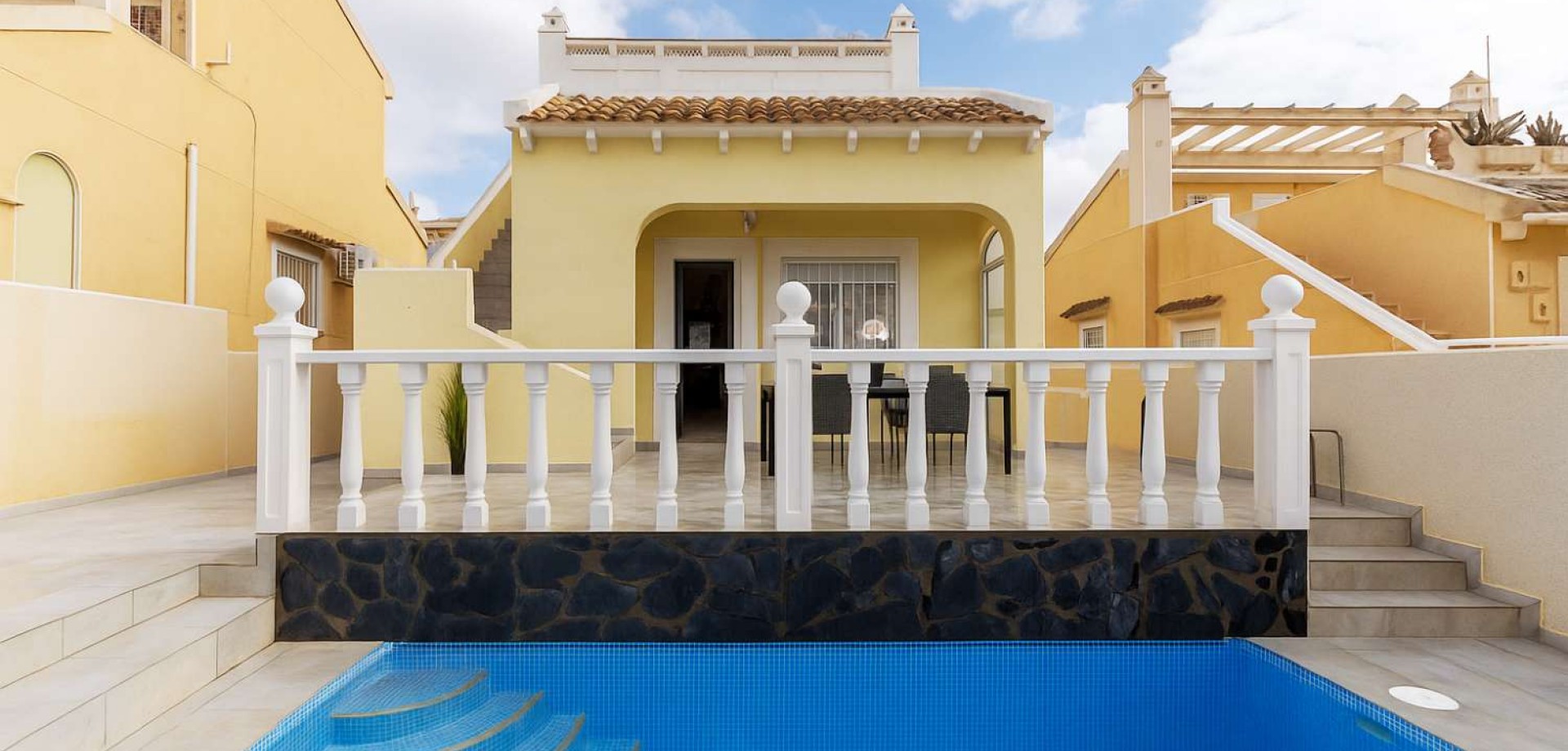 House in Urbanizacion los Balcones - view 1