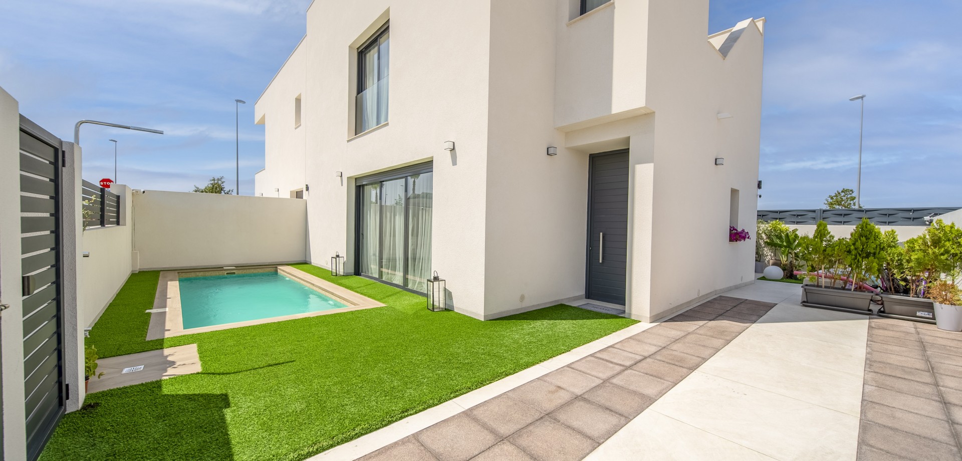 House in Benijofar - view 1